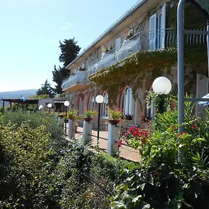 Vittoria Hotel