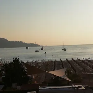 Baia Delle Sirene Bed & Breakfast